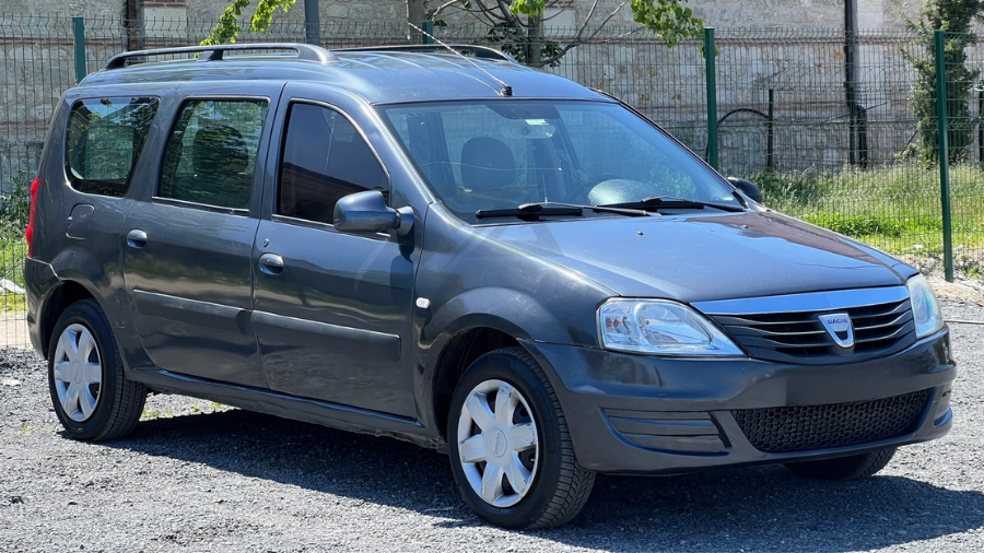 Logan MCV (04-12)